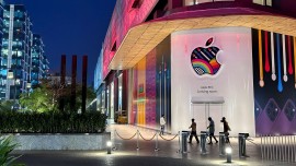 Apple gặp hạn tháng 7